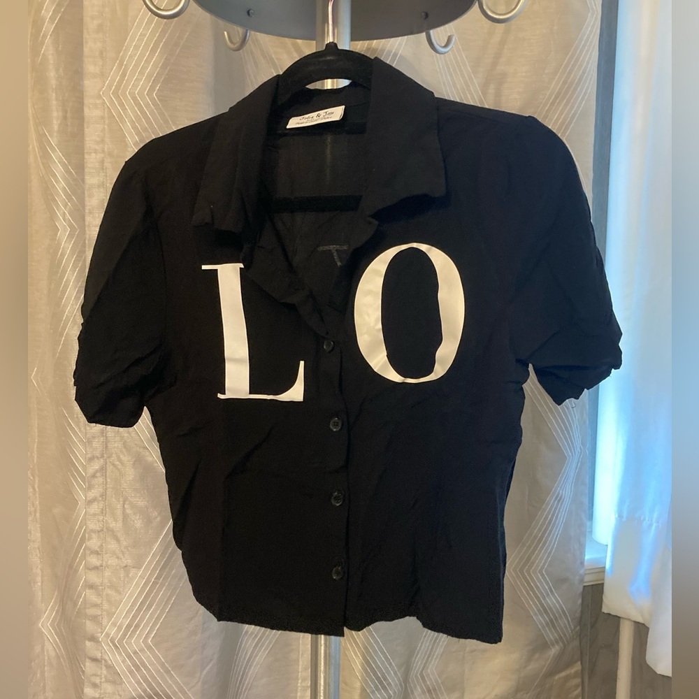 Black LOVE button up crop top, Size: S